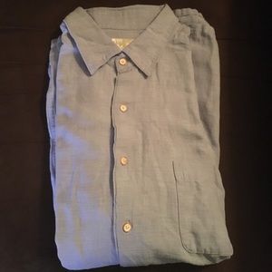 Linen shorts sleeve button up.